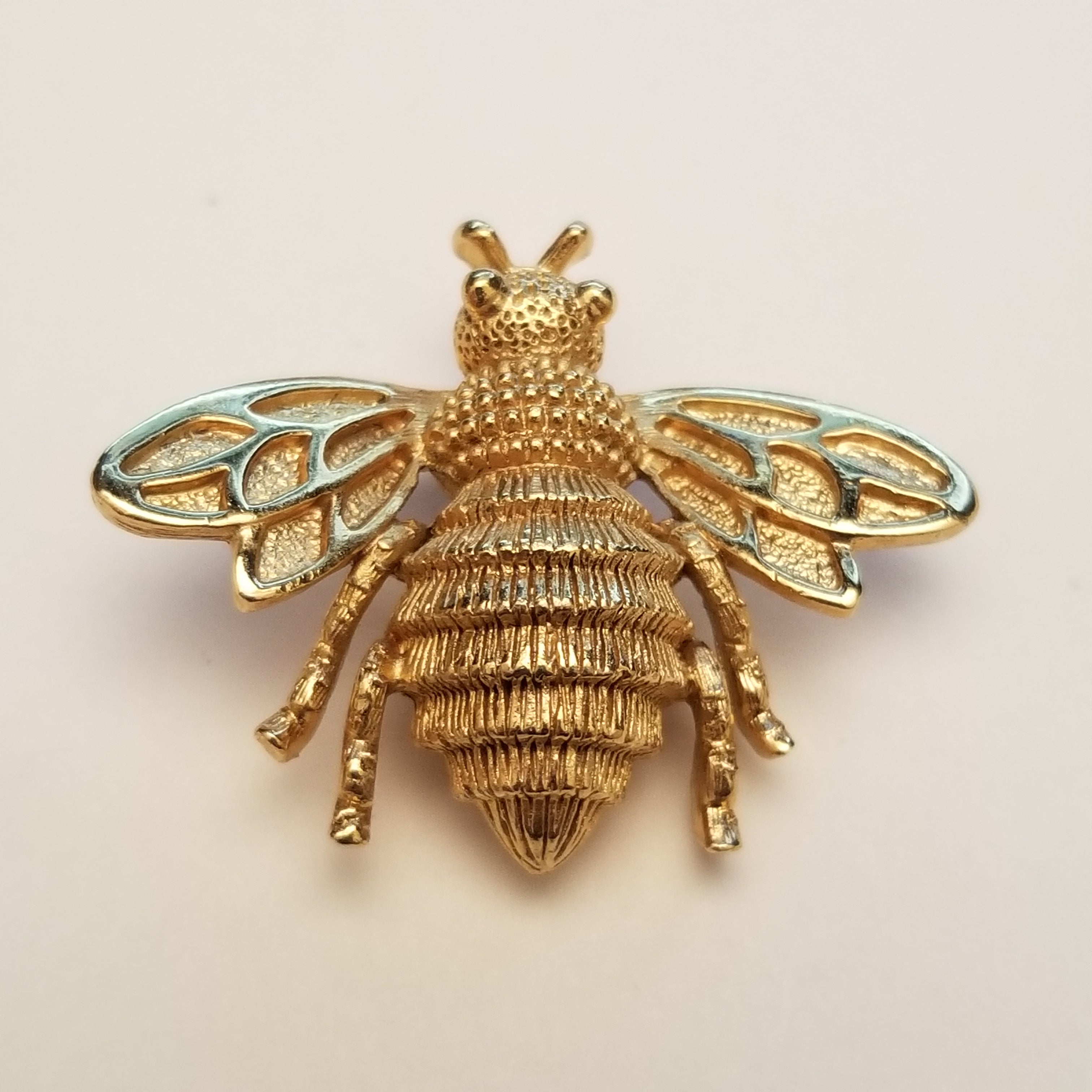 Vintage Gold Tone Bumble Bee Brooch