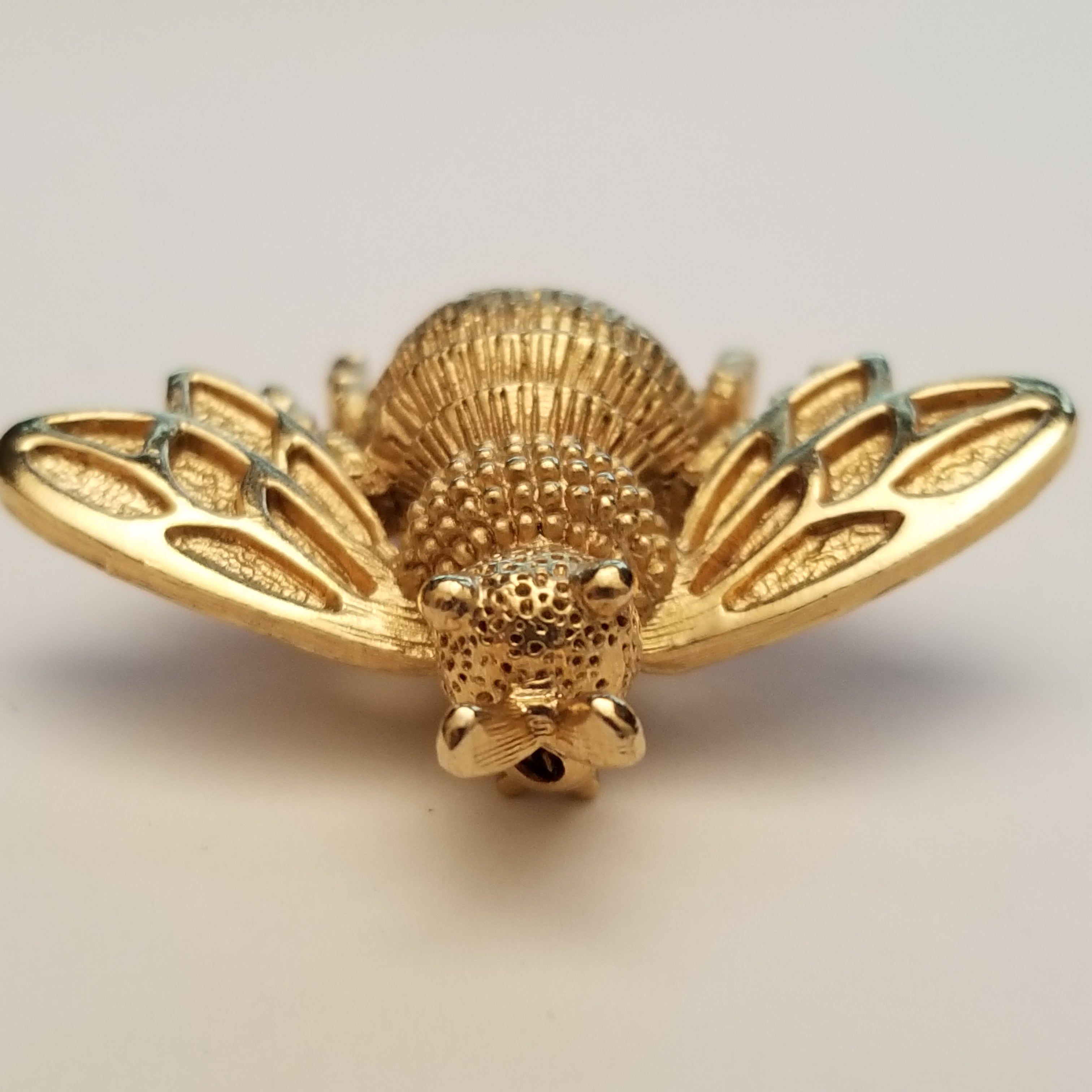 Vintage Gold Tone Bumble Bee Brooch