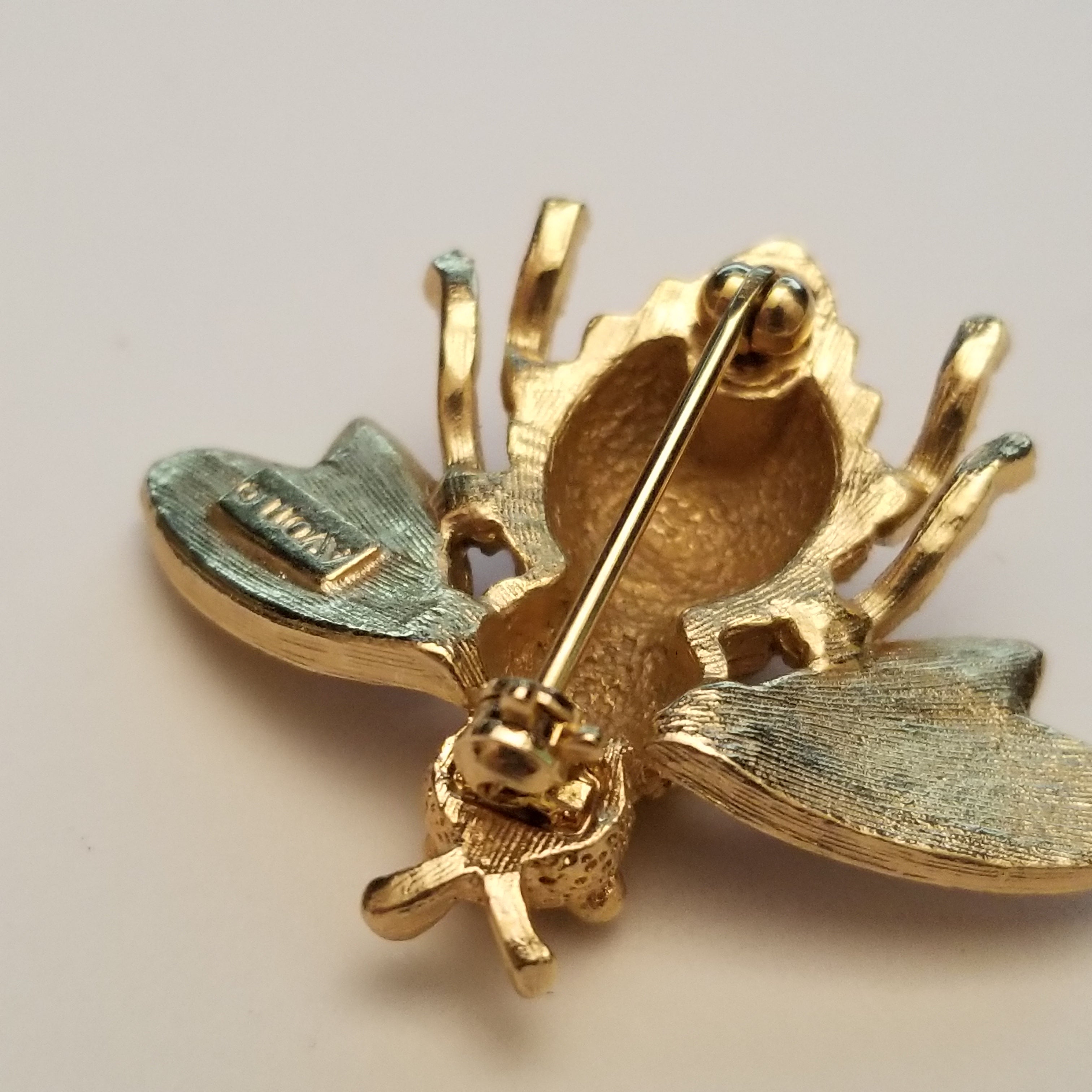 Vintage Gold Tone Bumble Bee Brooch
