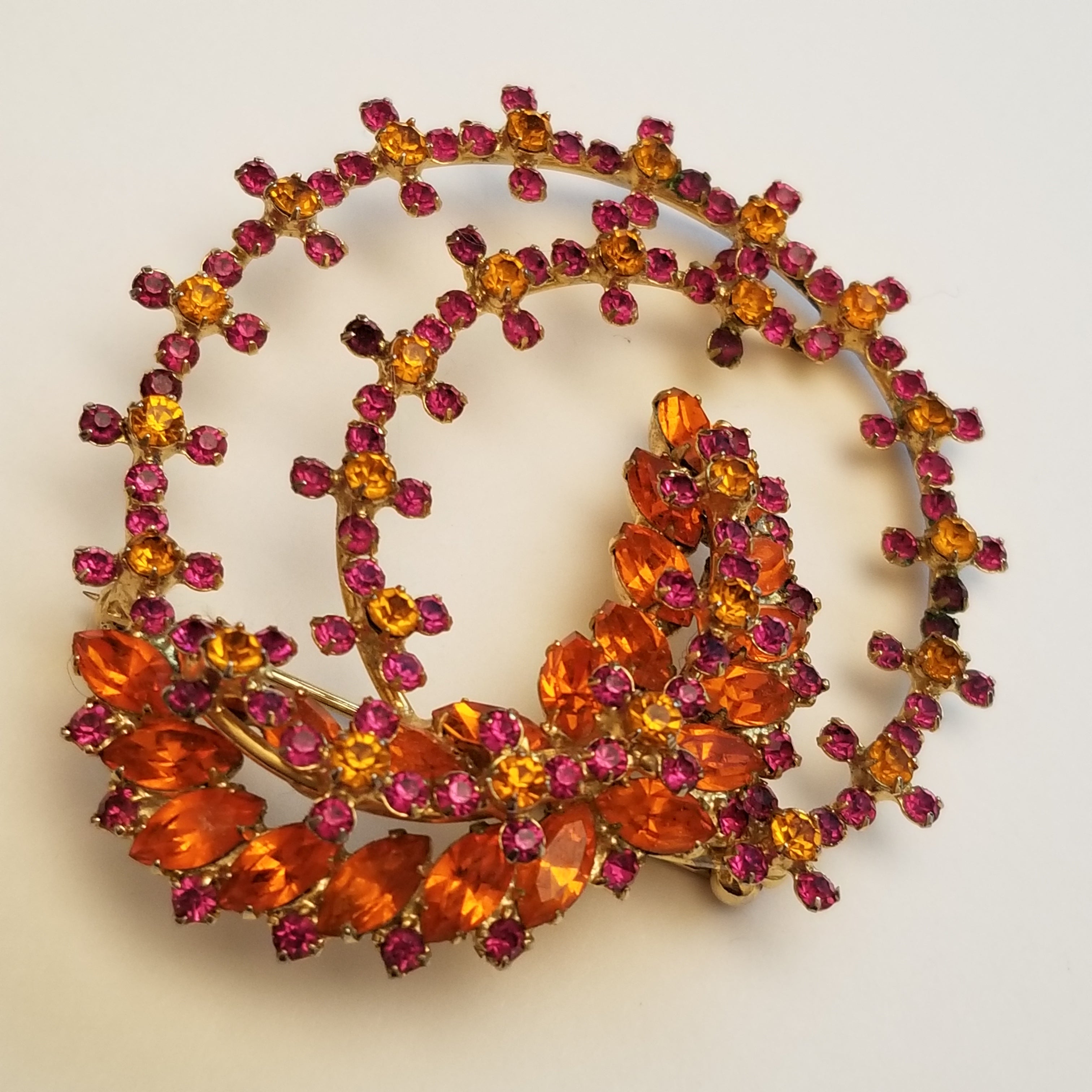 Vintage Vandome Rhinestone Brooch