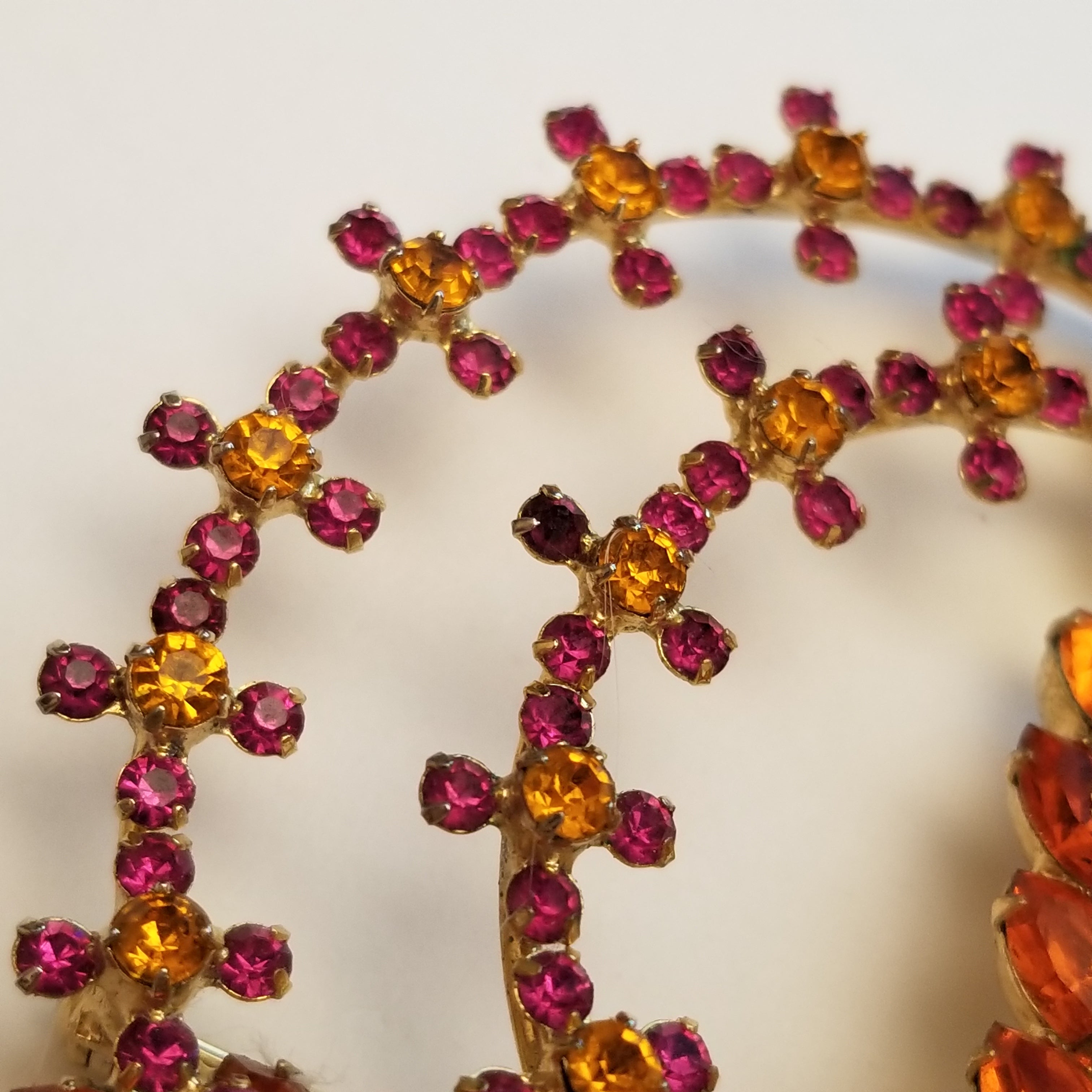 Vintage Vandome Rhinestone Brooch