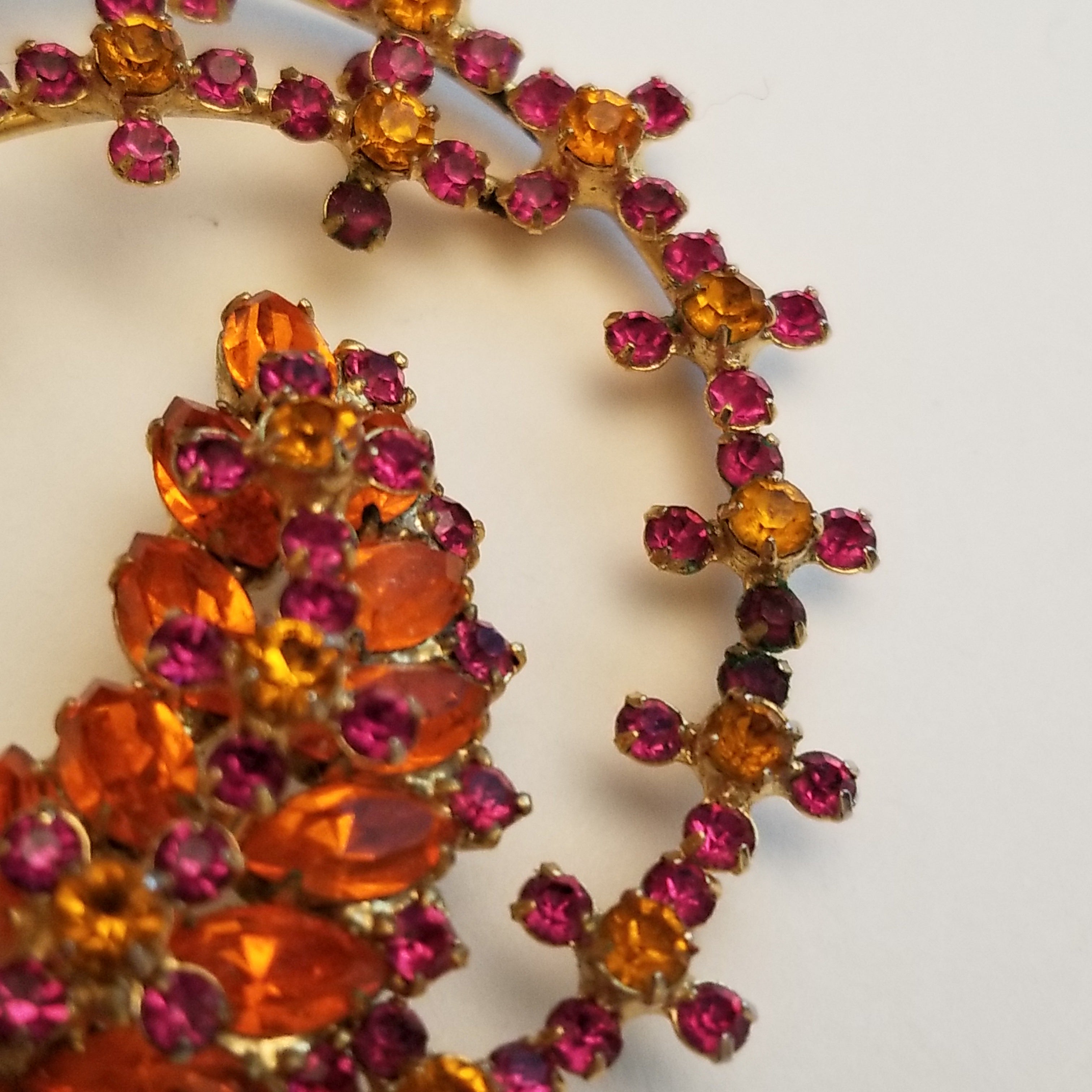 Vintage Vandome Rhinestone Brooch