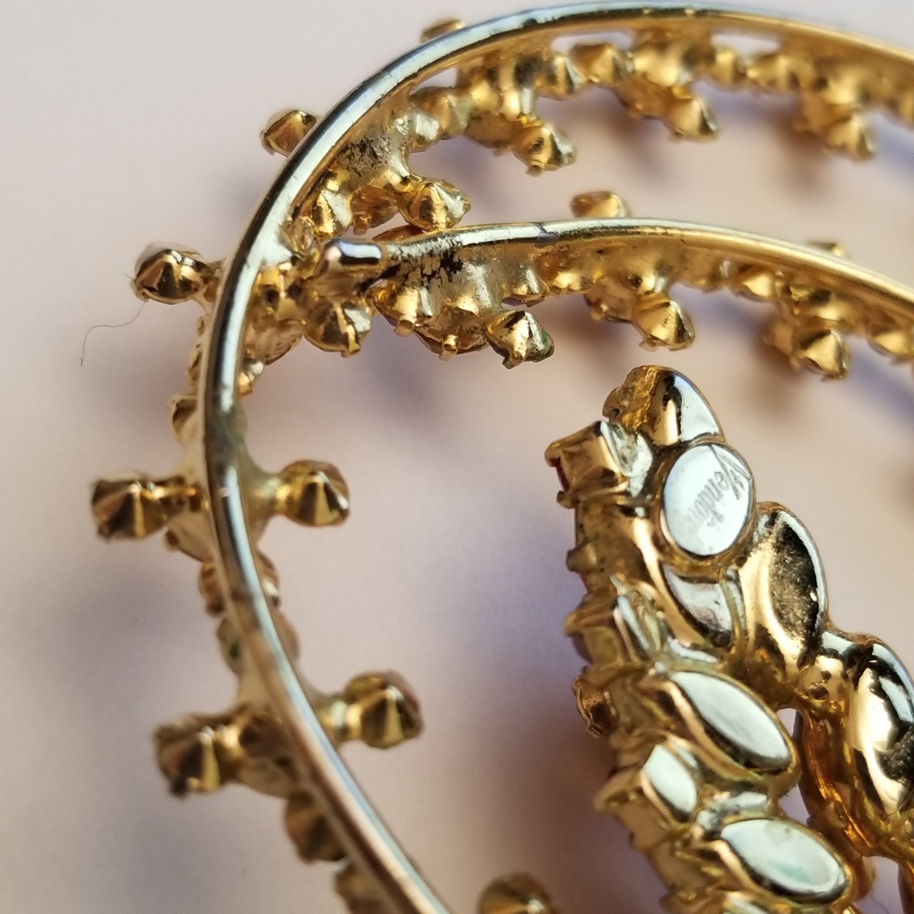 Vintage Vandome Rhinestone Brooch