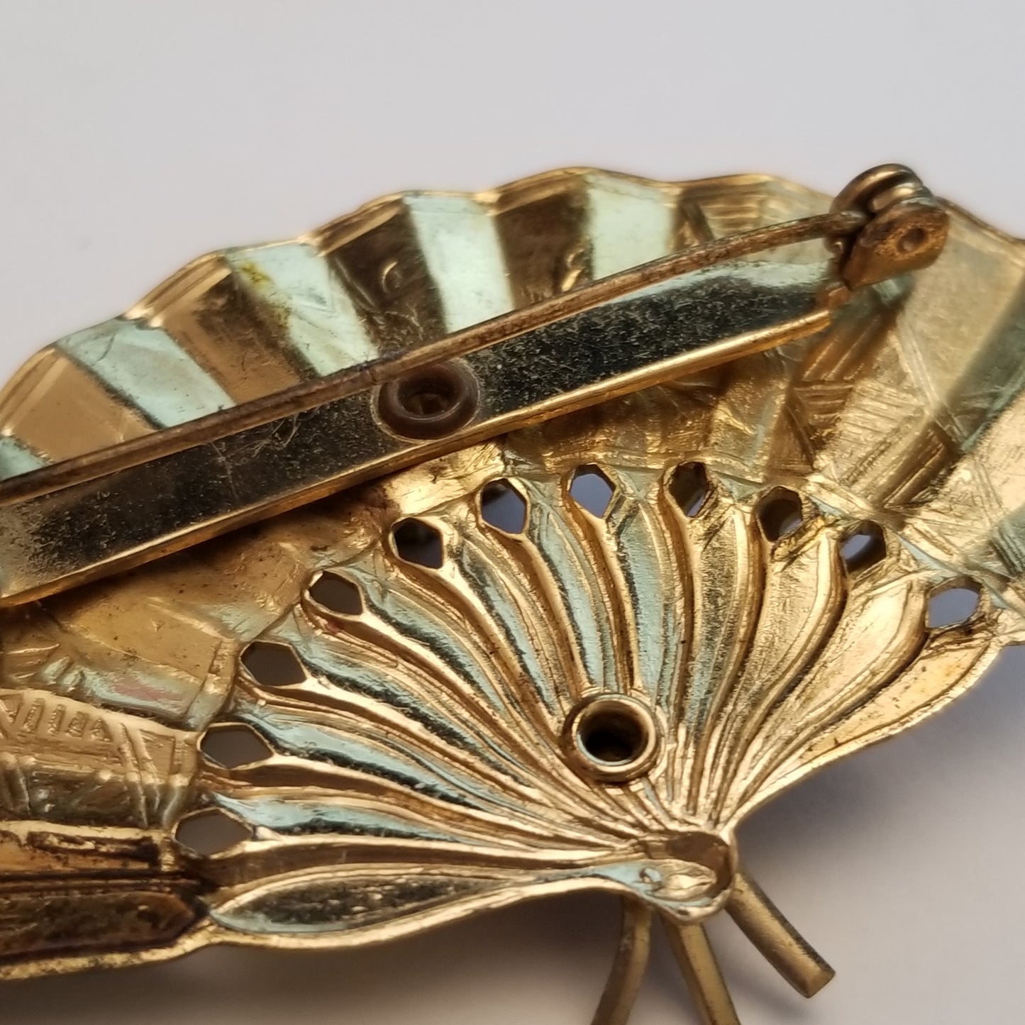 Vintage Gold Tone Rhinestone Brooch