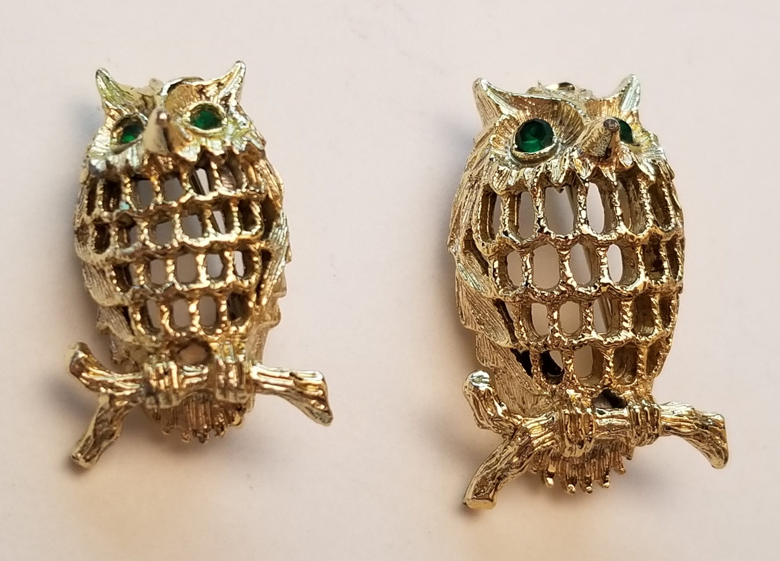 2 Vintage Gold Tone Owl Brooches
