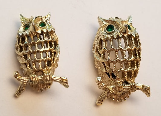 2 Vintage Gold Tone Owl Brooches