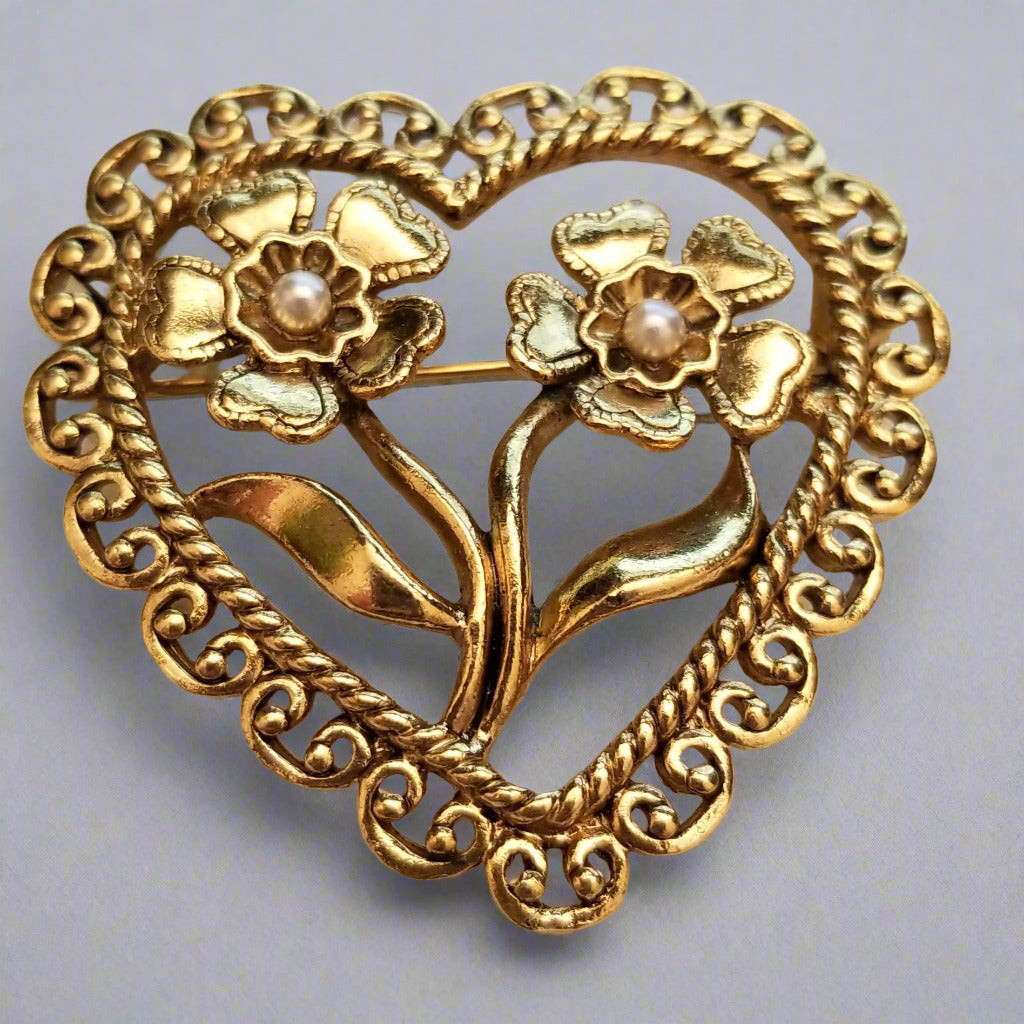 Gold Tone Heart Flower Brooch