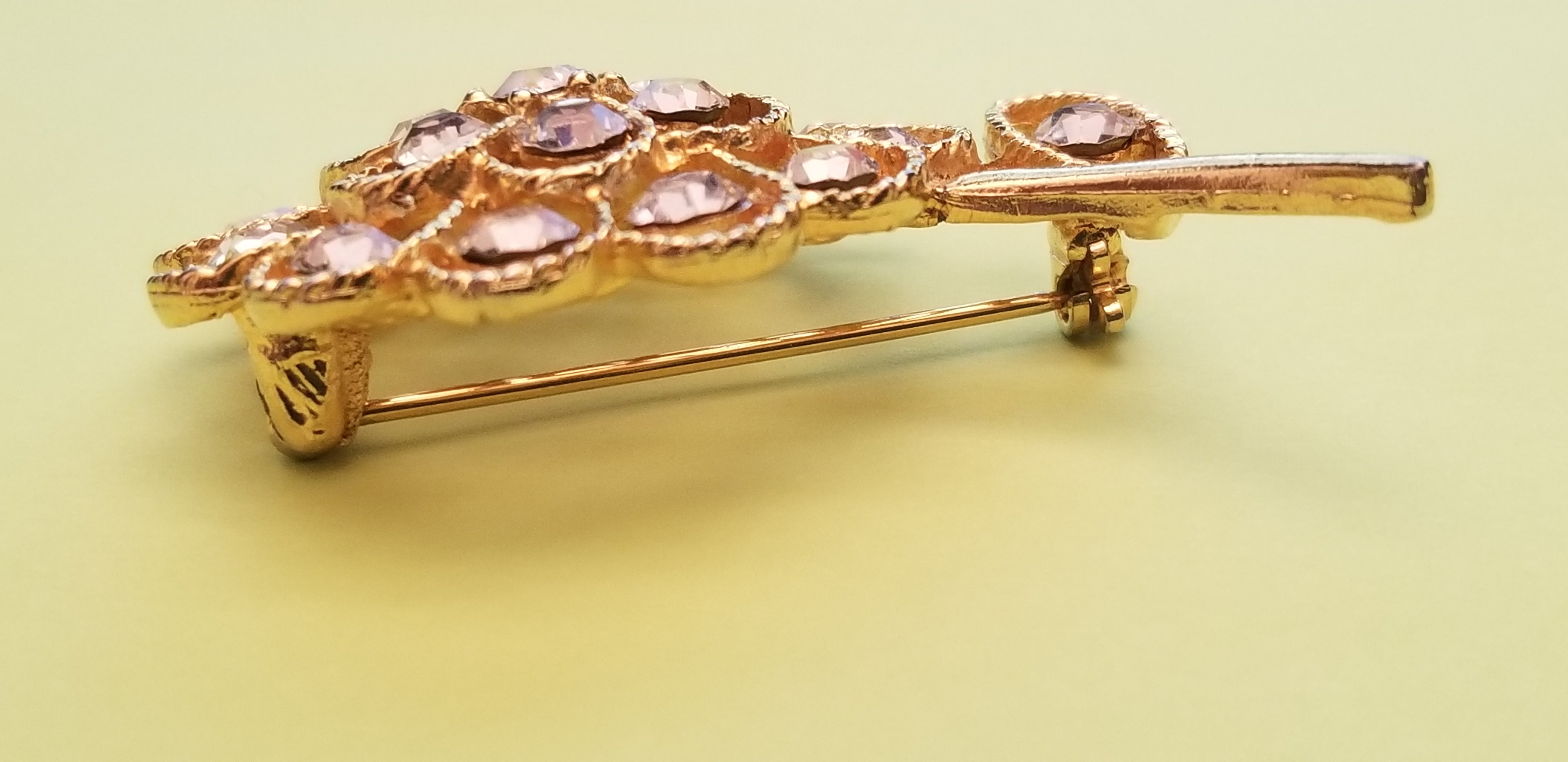 Gold Tone Rhinestone Flower Brooch
