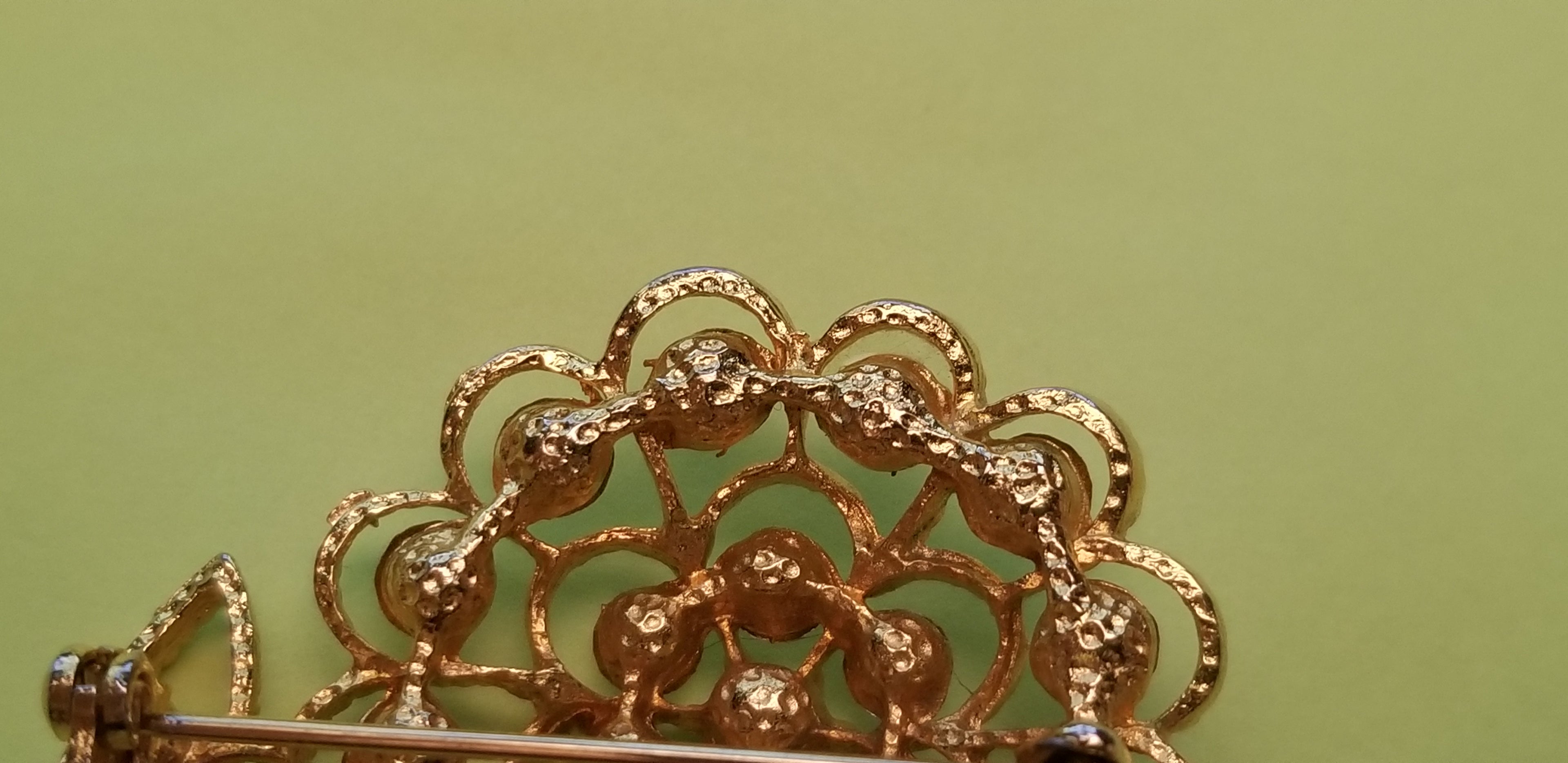 Gold Tone Rhinestone Flower Brooch