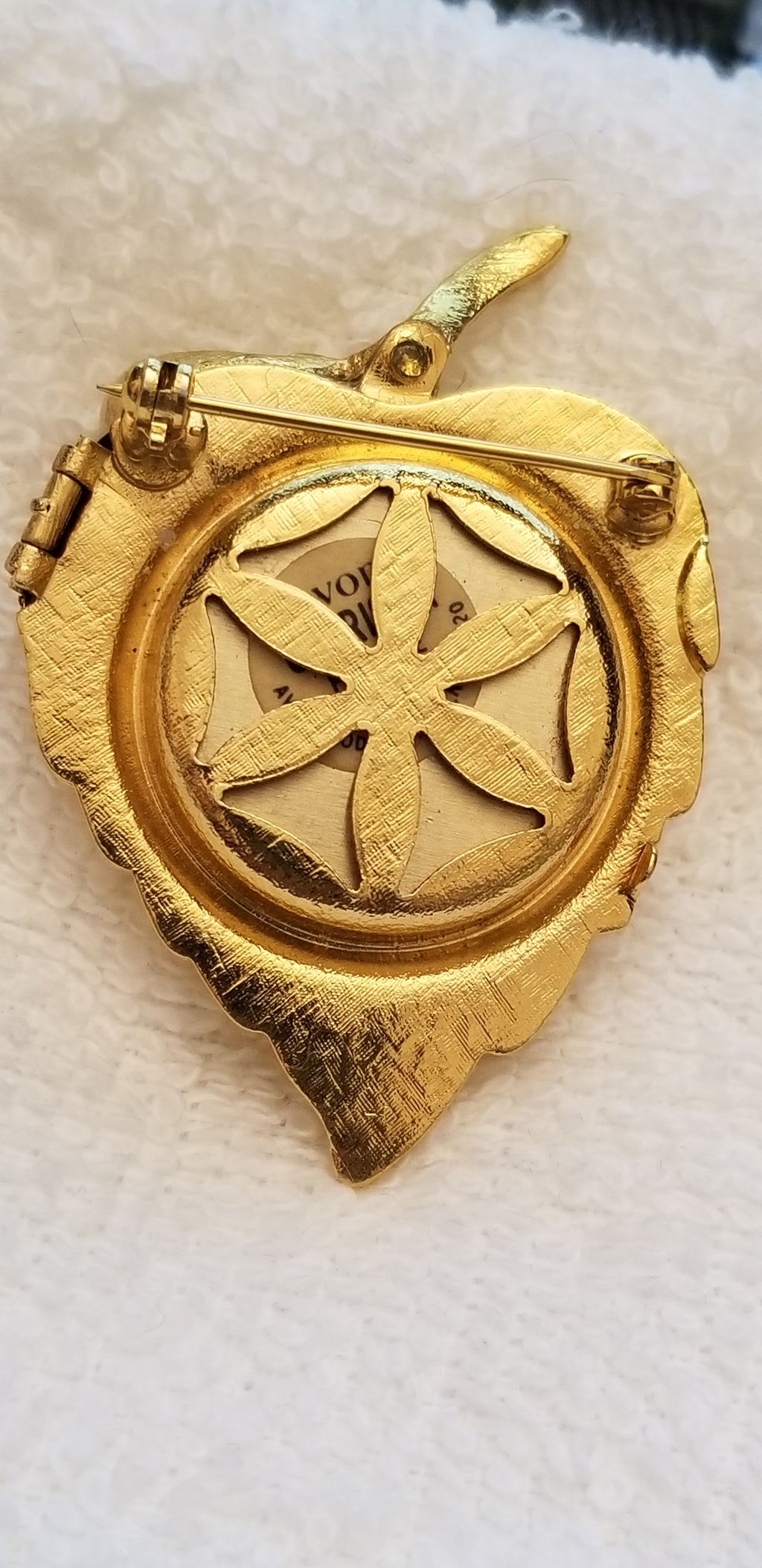 Vintage AVON Perfume Leaf Locket