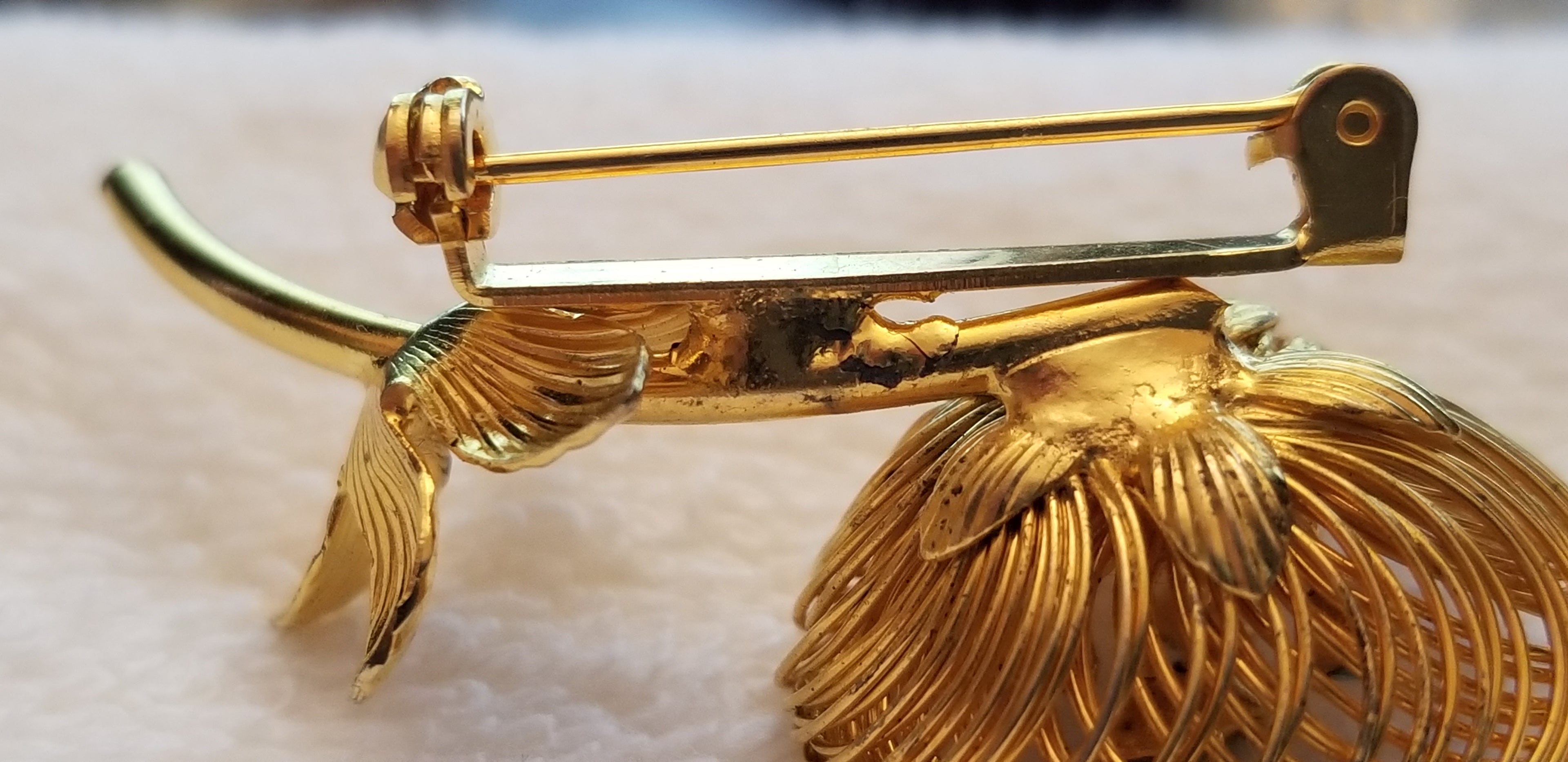 Gold Tone Flower Brooch