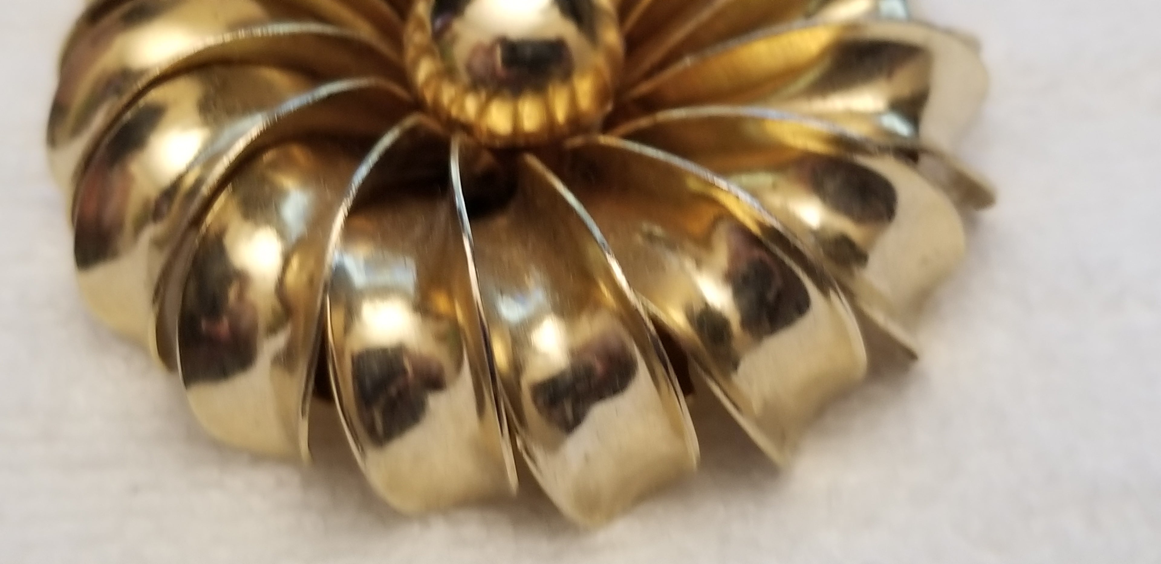 Vintage Gold Tone Brooch