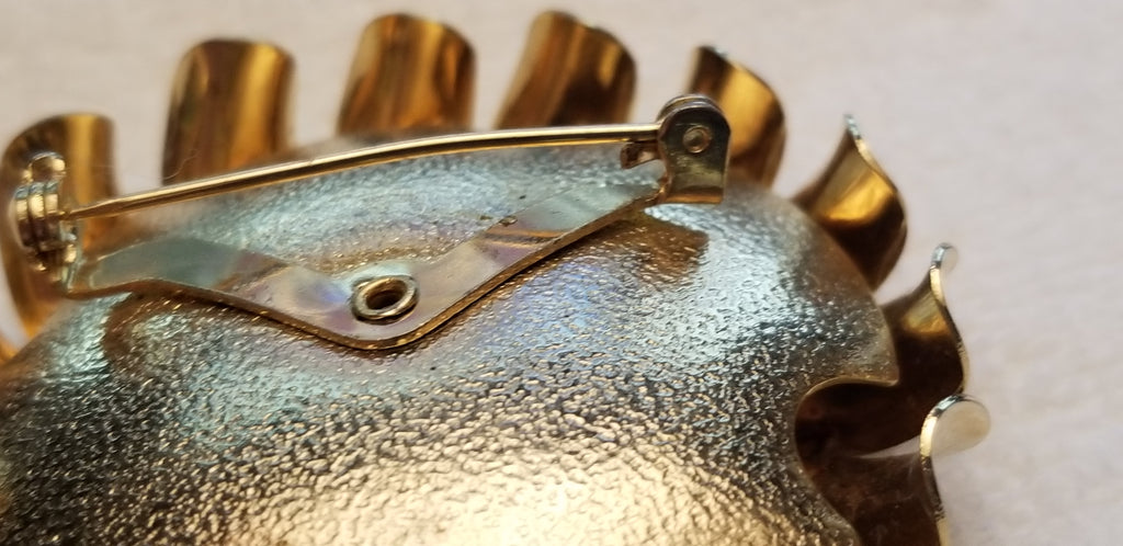 Vintage Gold Tone Brooch