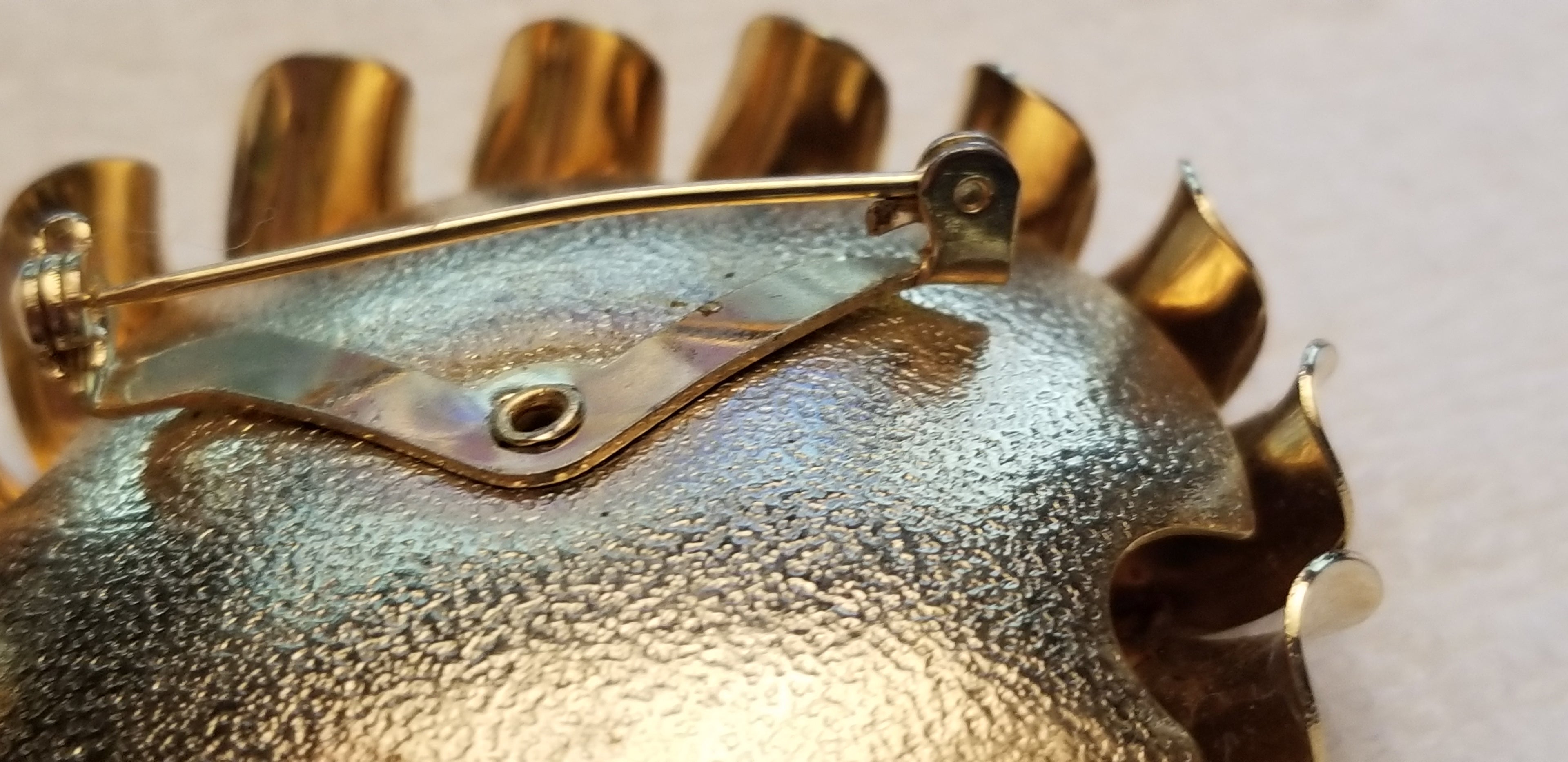 Vintage Gold Tone Brooch