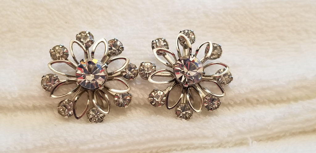 Vintage Silver Tone Flower Screw Back Earrings