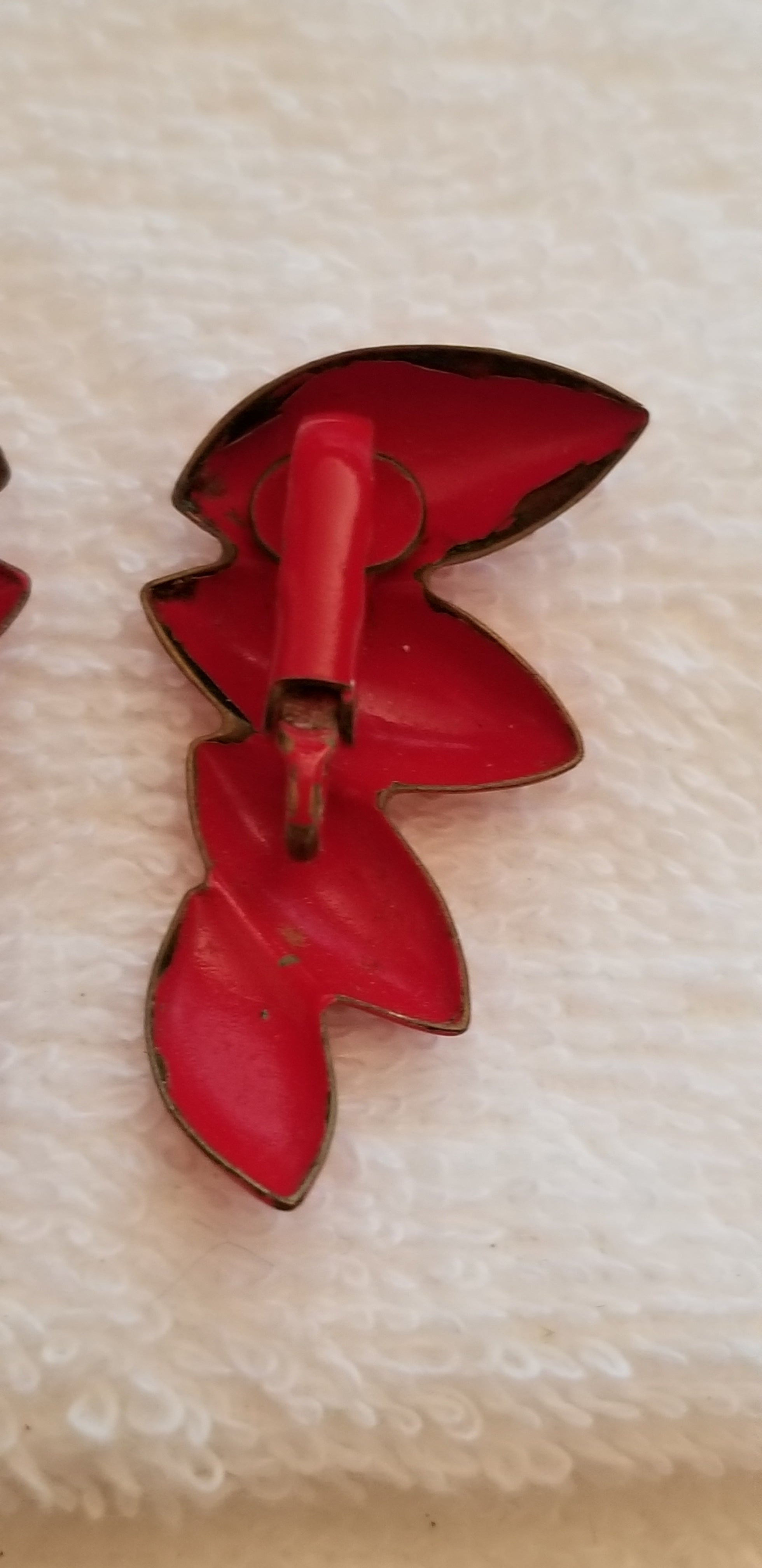 Vintage Retro Red Metal Clip On Earrings