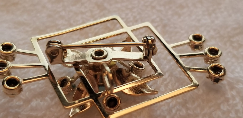 Vintage Gold Tone Square Flower Brooch