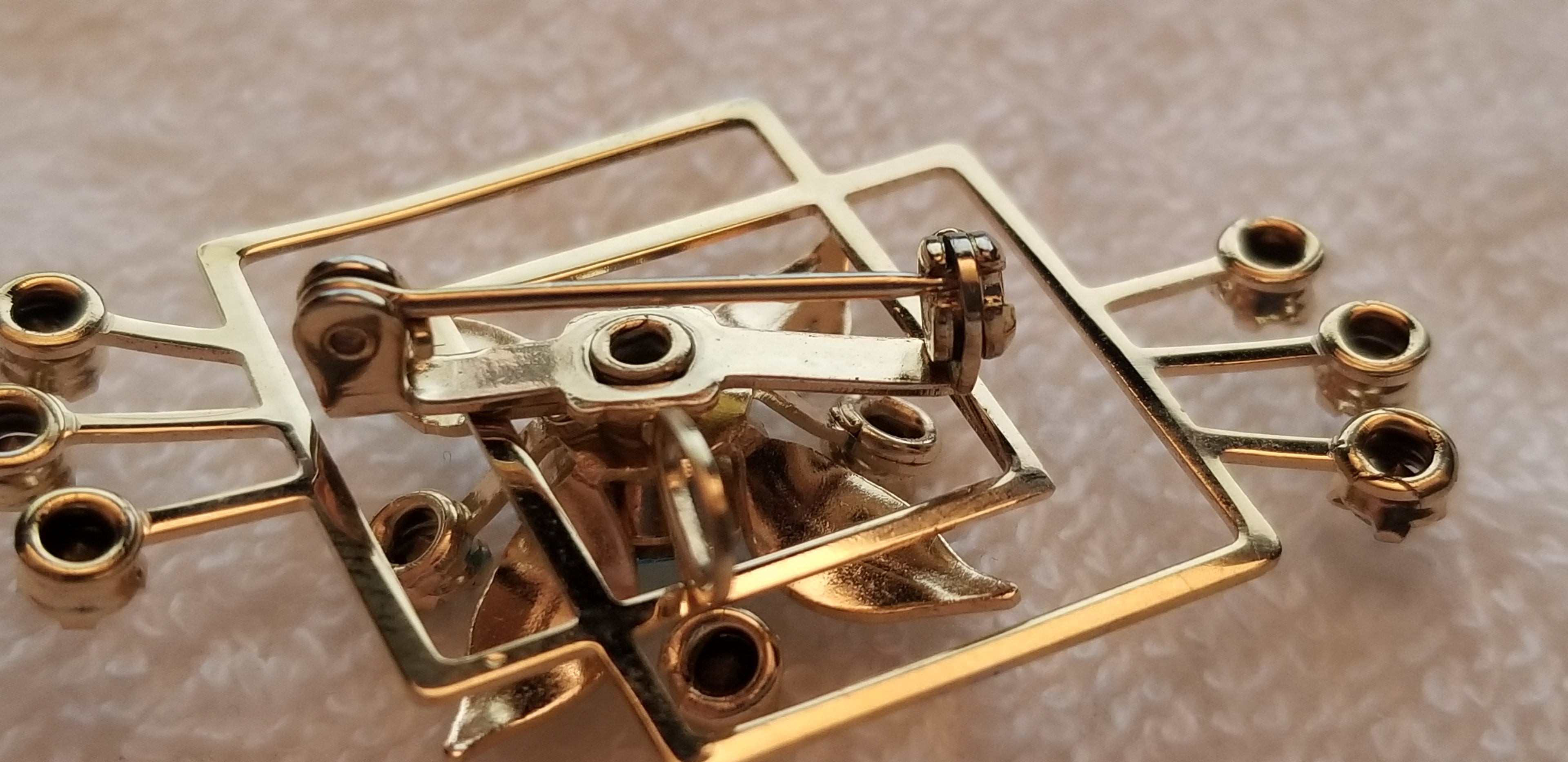 Vintage Gold Tone Square Flower Brooch