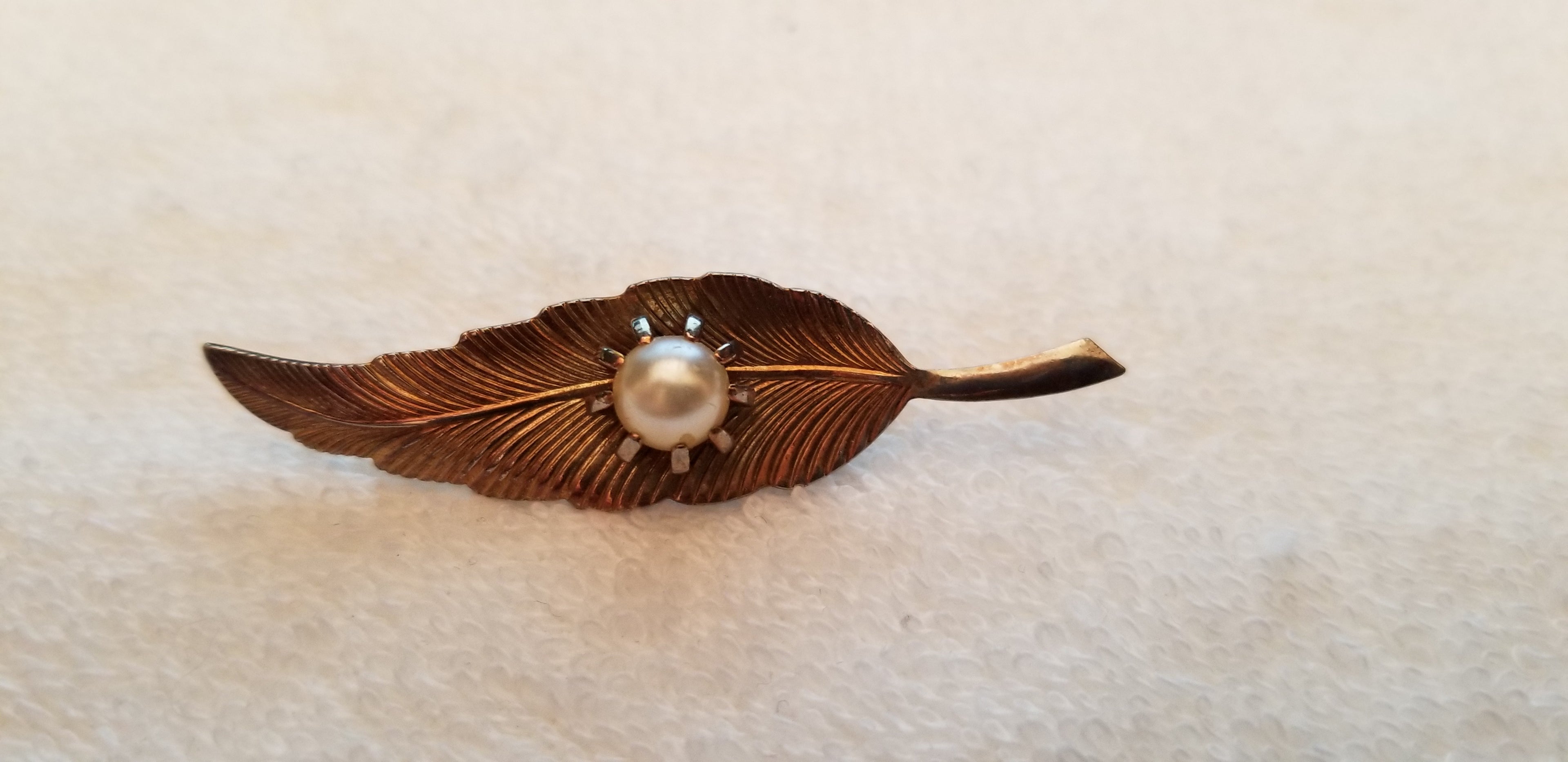 Vintage Gold Tone Faux Pearl Leaf Brooch