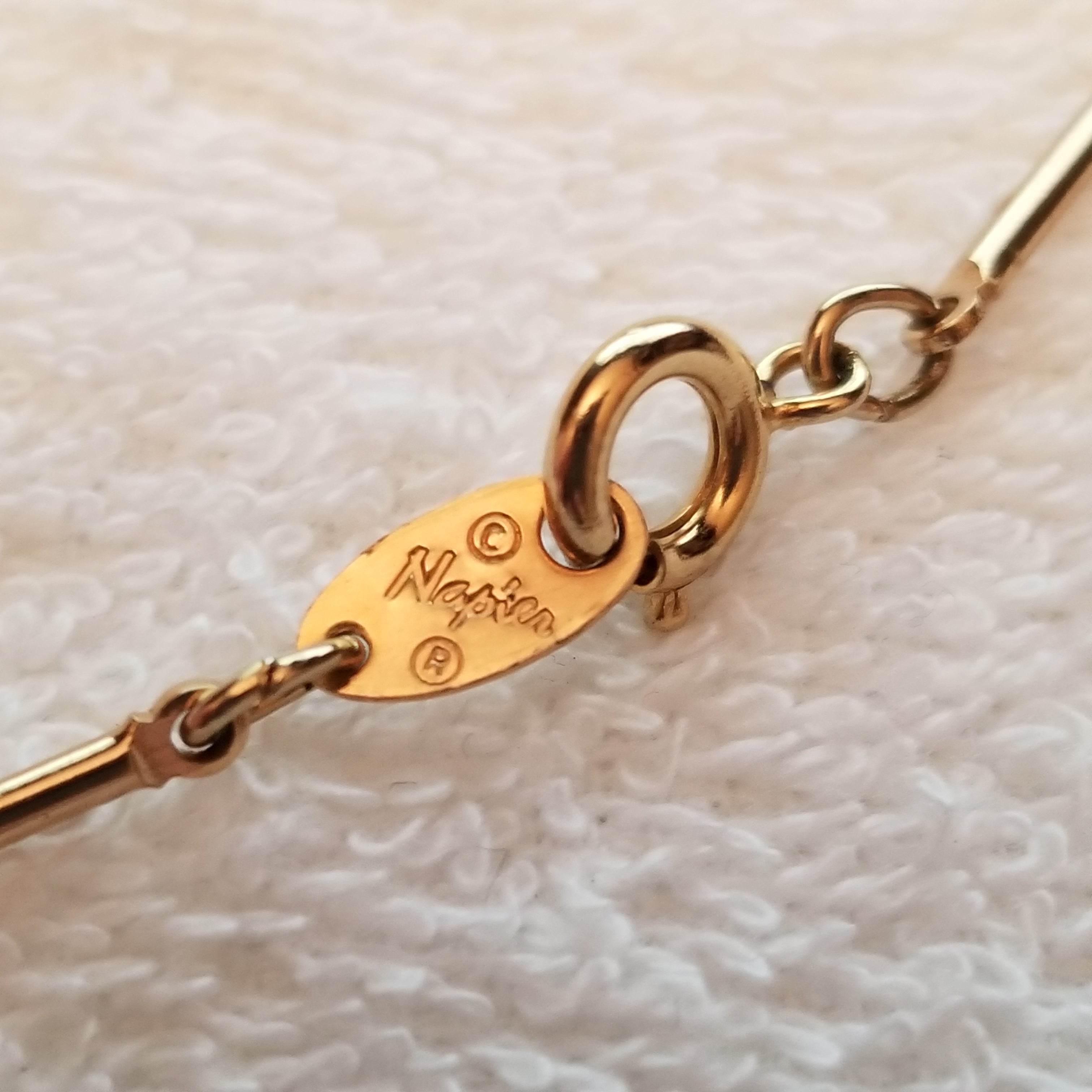 Vintage Gold Tone Napier Necklace