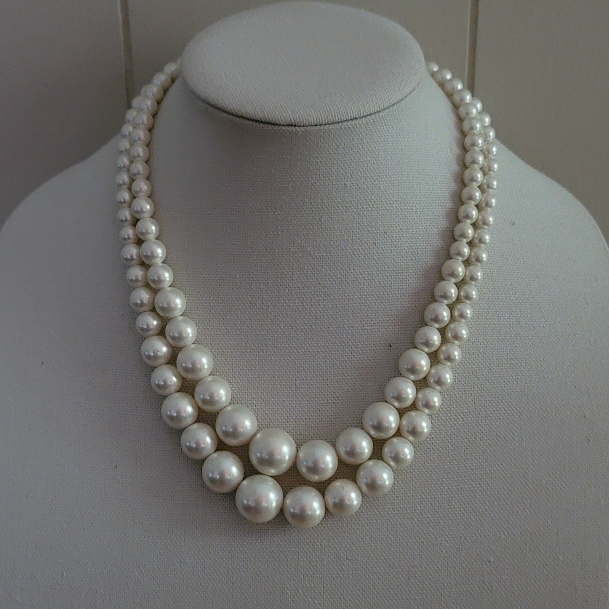 Vintage White Bead Double Strand Necklace