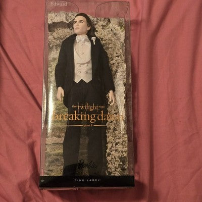 Barbie Collector The Twilight Saga: Breaking Dawn - Edward Doll