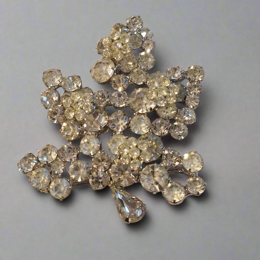 Vintage Weiss Rhinestone Brooch