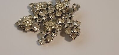 Vintage Weiss Rhinestone Brooch