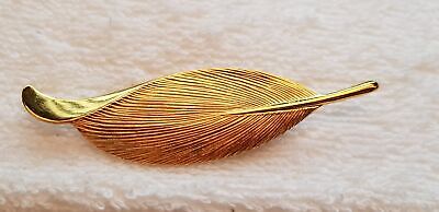 Small Gold Tone Leaf Brooch