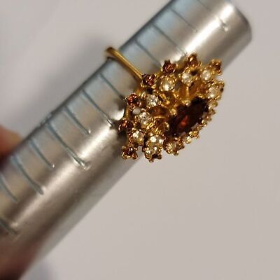 18K H.G.E. Unknown Stone Ring