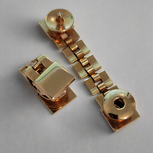 Vintage Swank Kum-A-Part Gold Tone Metal Wrap Snap Cufflinks