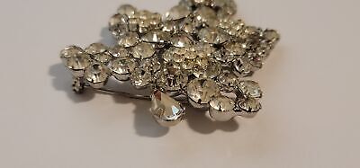 Vintage Weiss Rhinestone Brooch