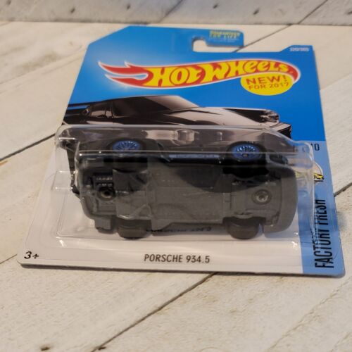 hot wheels porsche 934.5