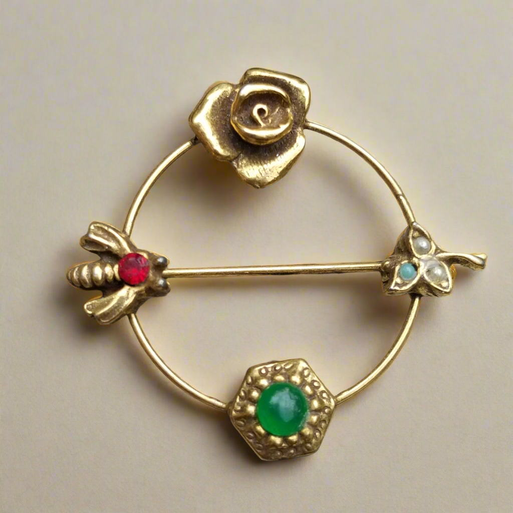 Small Gold Tone Bee Brooch