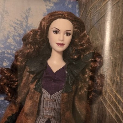 Mattel T2236 Twilight Saga Eclipse Victoria Barbie Doll