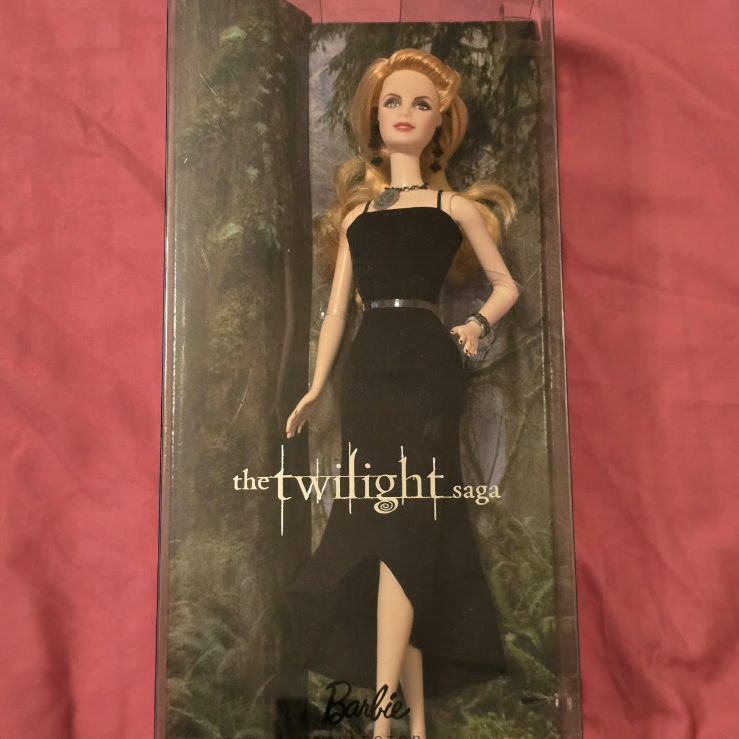 The Twilight Saga: Breaking Dawn– Rosalie 2012 Barbie Doll Pink Label
