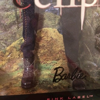 Mattel T2236 Twilight Saga Eclipse Victoria Barbie Doll