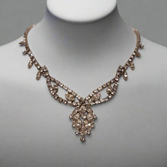 Vintage Weiss Rhinestone Necklaces