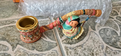 Enesco Friends of the Feather – Pipe Figurine – 1995 (Item #171875)
