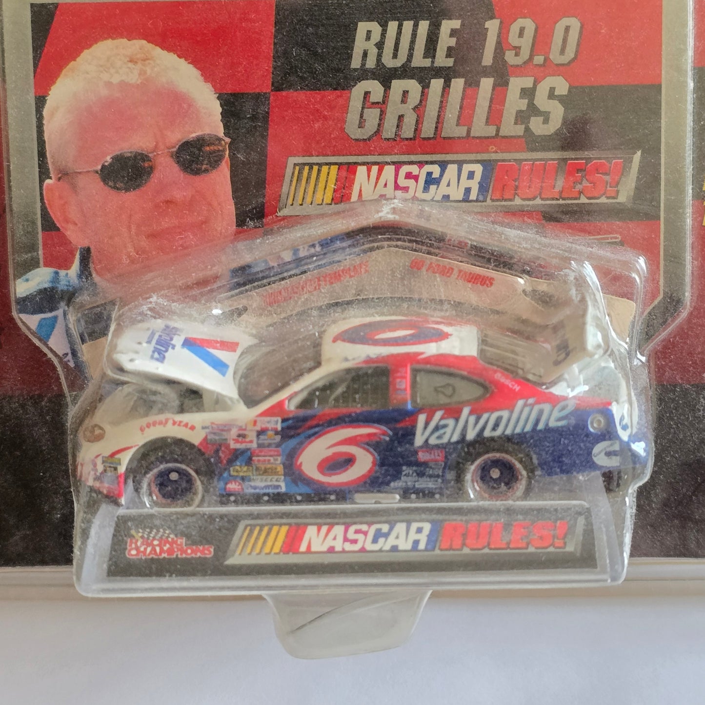 Racing Champions NASCAR Rules Mark Martin #6 Valvoline 1:64 Die-Cast LE