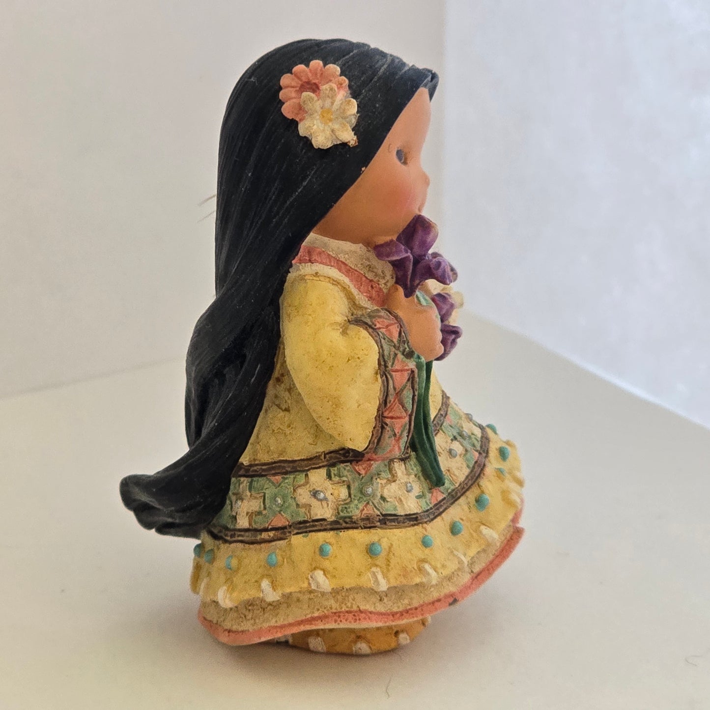 1998 Friends of the Feather – Girl with Flowers Figurine – Enesco – Karen Hahn – 477605
