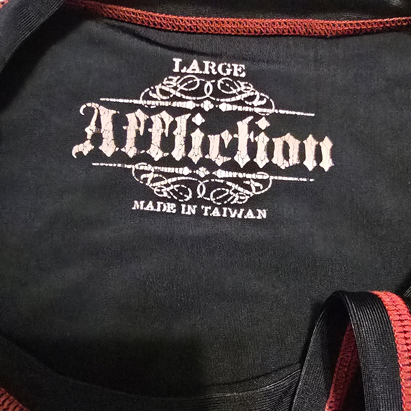 Vintage Affliction Black Red Trim Stretch Shirt Size Large Made in Taiwan