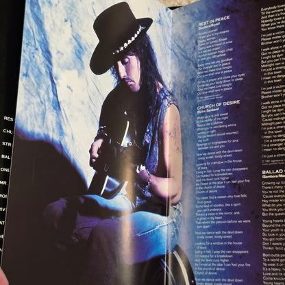 Vintage 1991 Richie Sambora – Stranger In This Town CD Longbox + Promo Pick Necklace