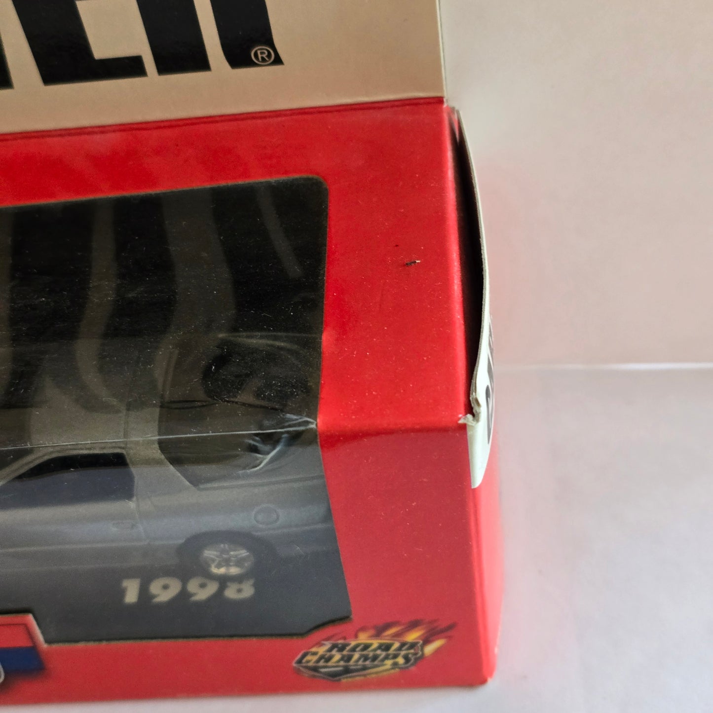 Road Champs Car and Driver 1:43 Head to Head 1967 & 1998 Set Damaged Box