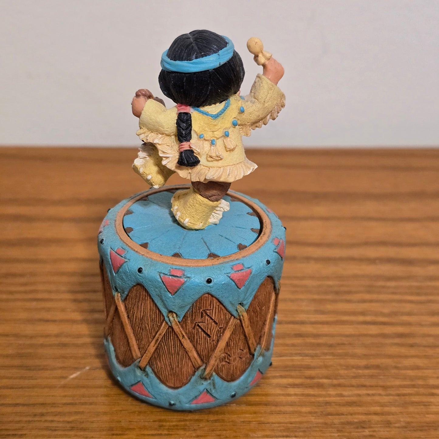 1995 Enesco Friends of the Feather “Rhythm” Drum Figurine