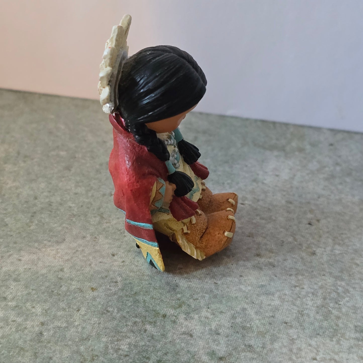 Enesco Friends of the Feather – Kneeling Prayer Girl – late 1990s Figurine