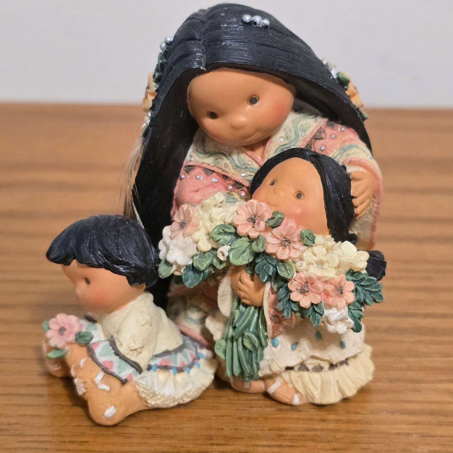 1998 Enesco Friends of the Feather “See The Wonder In Small Things” Figurine