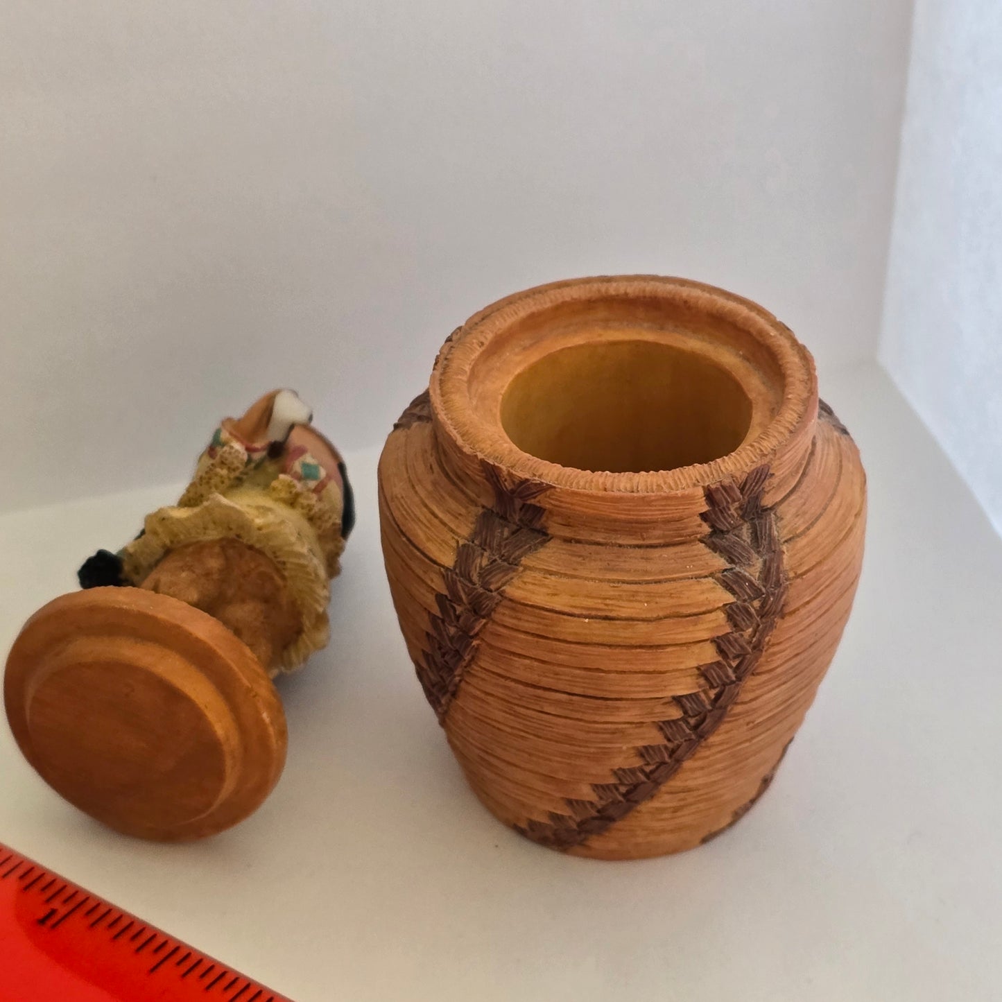 1995 Friends of the Feather “Responsibility” Figurine – Enesco – Karen Hahn