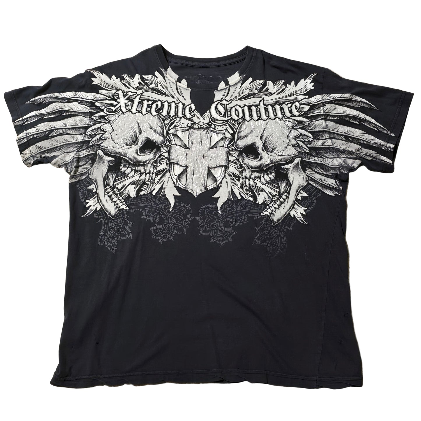 Xtreme Couture Winged Skull Graphic Tee – Men’s Large