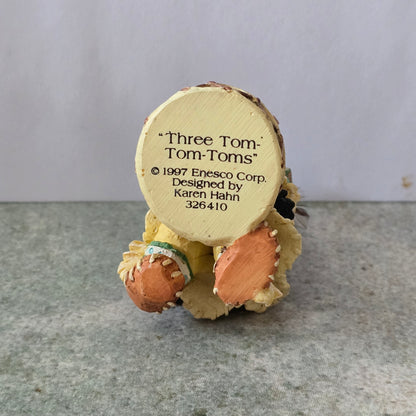 Enesco Friends of the Feather – “Three Tom-Tom-Toms” – 1997 Figurine (#326410)